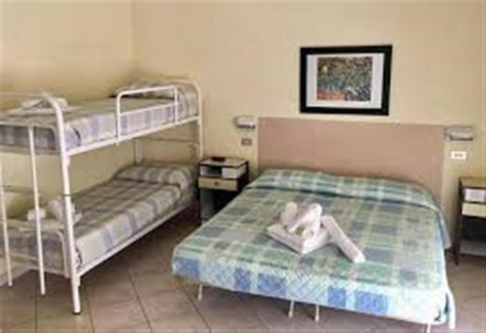 Hotel Bonaria ريميني المظهر الخارجي الصورة